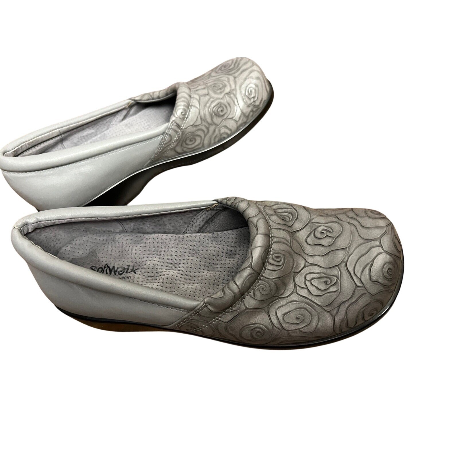 Softwalk Meredith Clogs Womens 7.5w Grey Excellent S1912-085 Floral Embossed